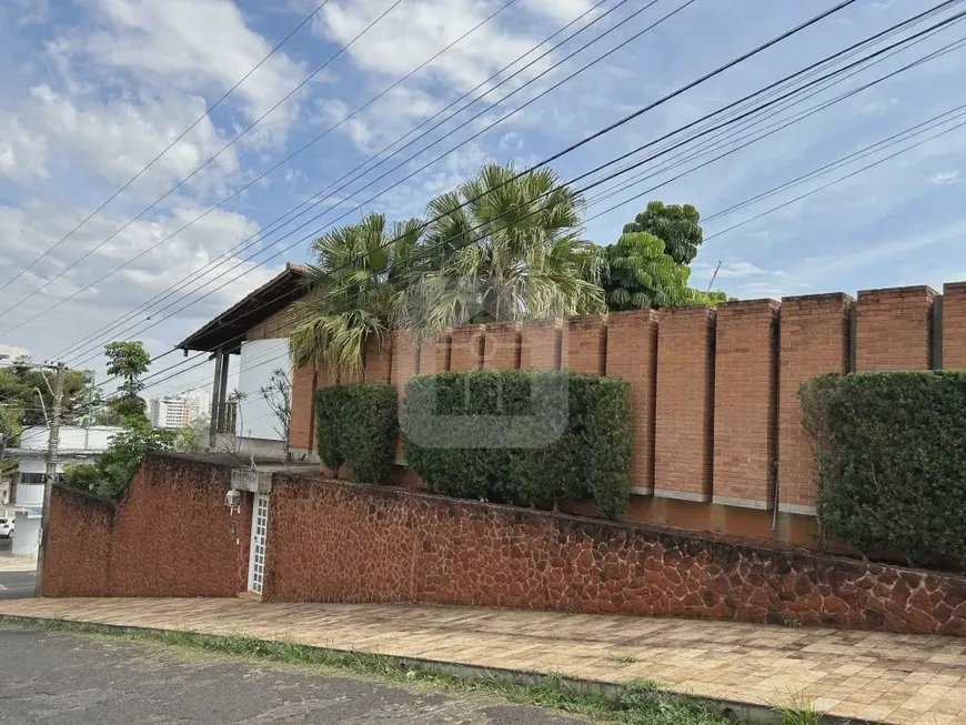 Foto 1 de Casa com 5 Quartos à venda, 1002m² em Fundinho, Uberlândia