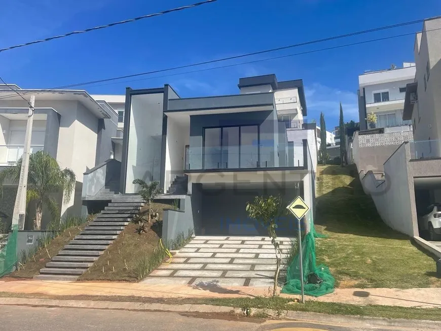 Foto 1 de Casa de Condomínio com 3 Quartos à venda, 304m² em Jardim Rodeio, Mogi das Cruzes