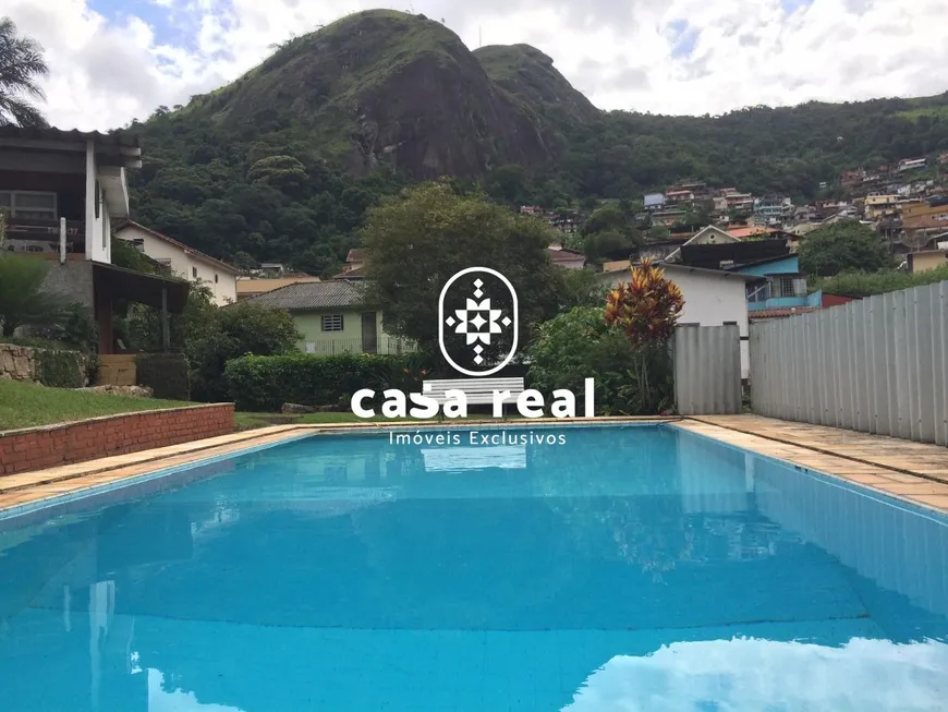 Foto 1 de Casa com 3 Quartos à venda, 500m² em Cascatinha, Petrópolis