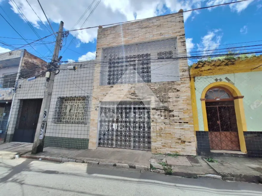 Foto 1 de Casa com 4 Quartos à venda, 240m² em Centro, São Luís