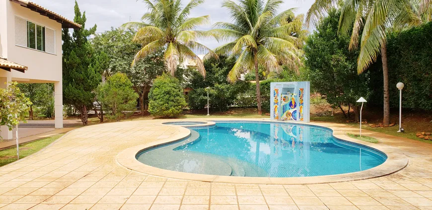 Foto 1 de Casa de Condomínio com 6 Quartos para alugar, 536m² em Residencial Aldeia do Vale, Goiânia