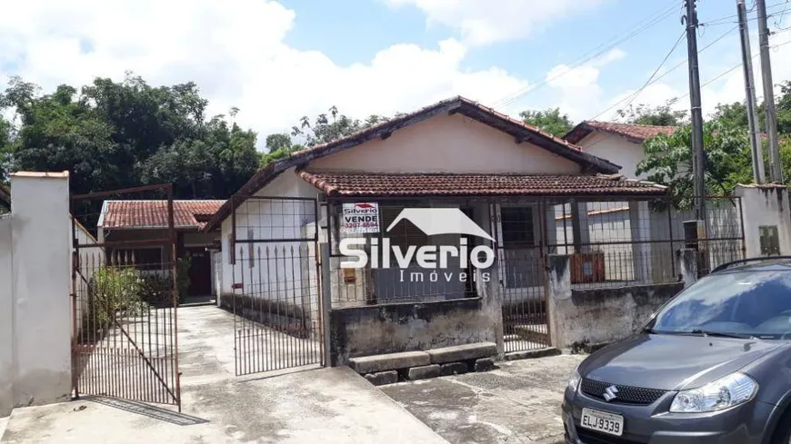 Foto 1 de Casa com 4 Quartos à venda, 160m² em Jardim Boa Vista, Pindamonhangaba