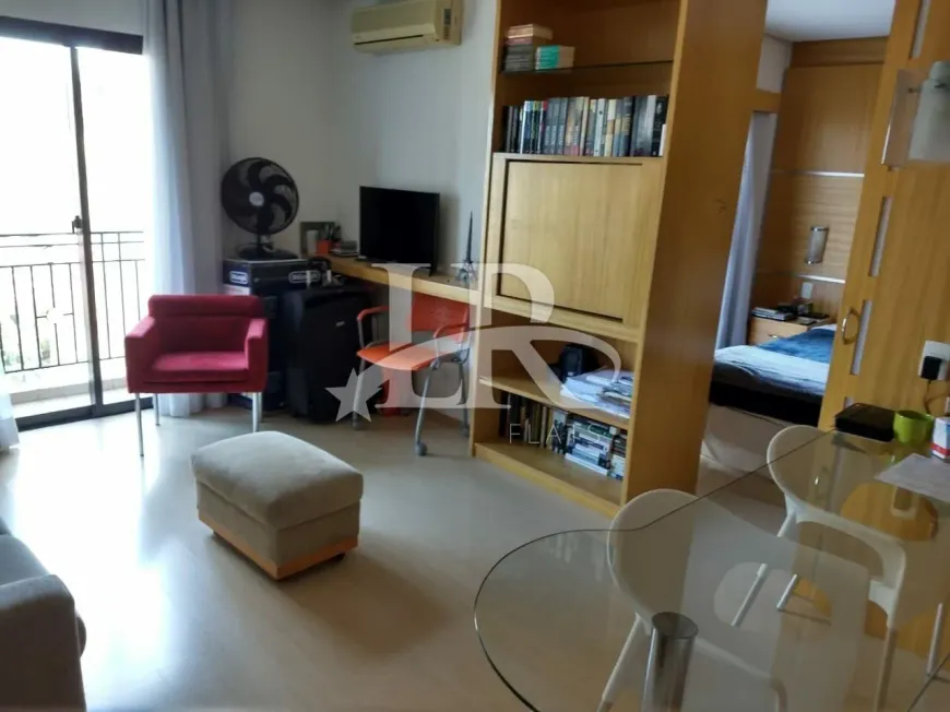 Foto 1 de Flat com 1 Quarto para alugar, 40m² em Itaim Bibi, São Paulo