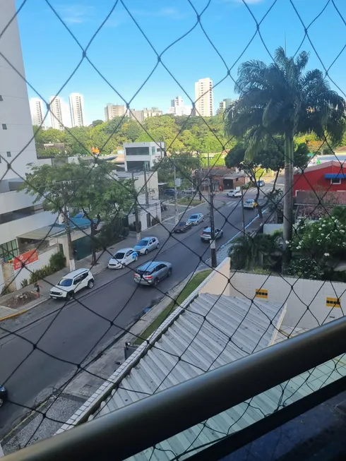 Foto 1 de Apartamento com 4 Quartos à venda, 124m² em Casa Amarela, Recife