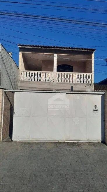 Foto 1 de Sobrado com 4 Quartos à venda, 180m² em Rio Do Ouro, Caraguatatuba