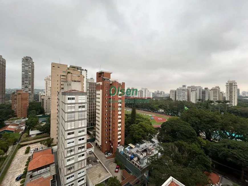 Foto 1 de Apartamento com 3 Quartos à venda, 158m² em Jardim Europa, São Paulo