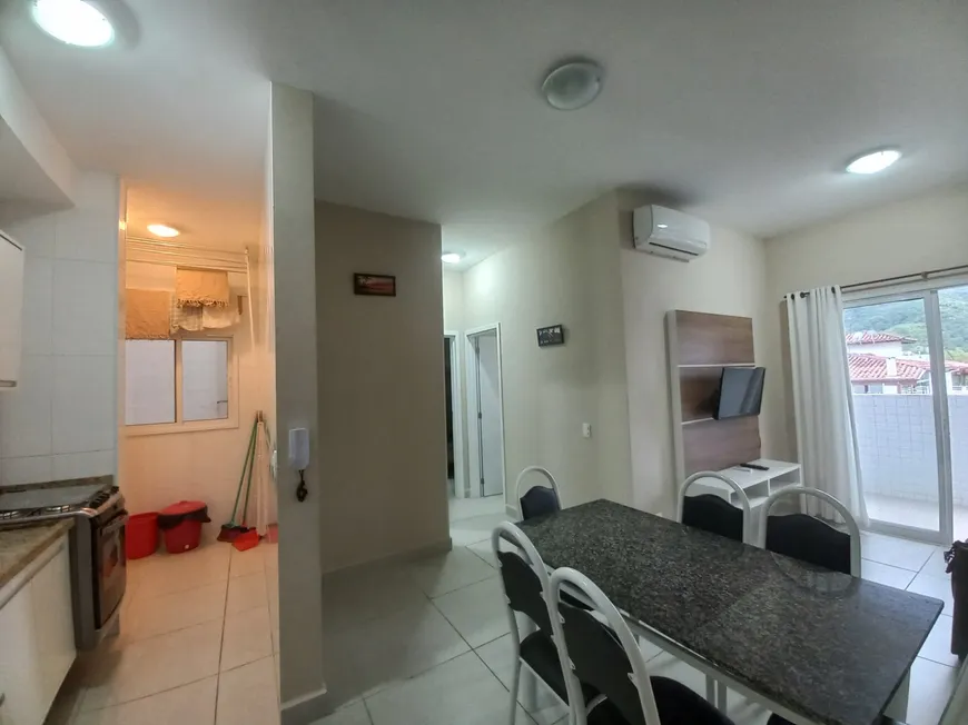 Foto 1 de Apartamento com 2 Quartos à venda, 62m² em Praia das Toninhas, Ubatuba