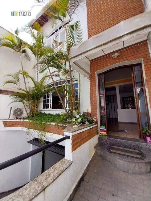 Foto 1 de Sobrado com 4 Quartos à venda, 250m² em Cidade Vargas, São Paulo