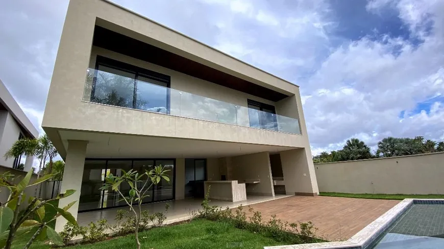 Foto 1 de Casa de Condomínio com 4 Quartos à venda, 480m² em Park Lozândes, Goiânia