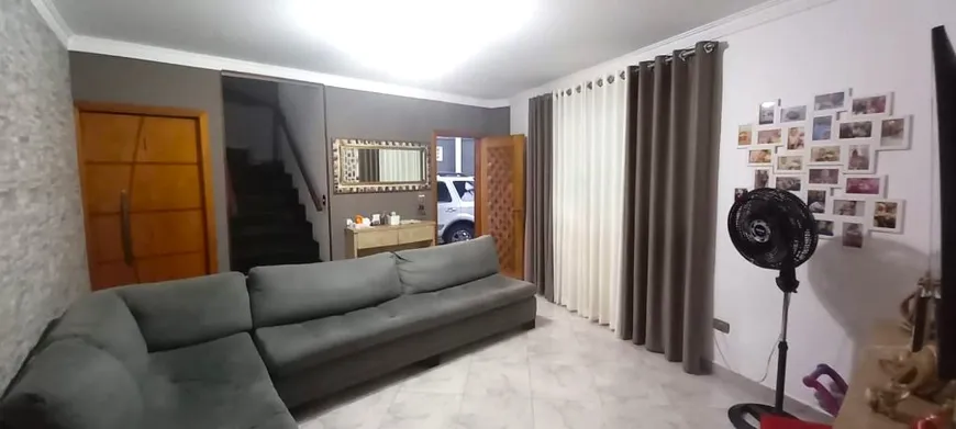 Foto 1 de Casa com 2 Quartos à venda, 113m² em Vila Helena, Santo André