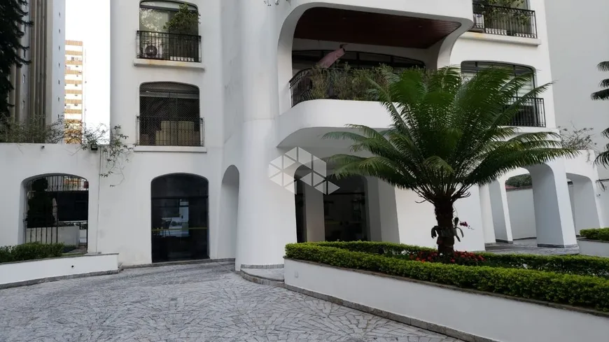 Foto 1 de Apartamento com 5 Quartos à venda, 340m² em Higienópolis, São Paulo