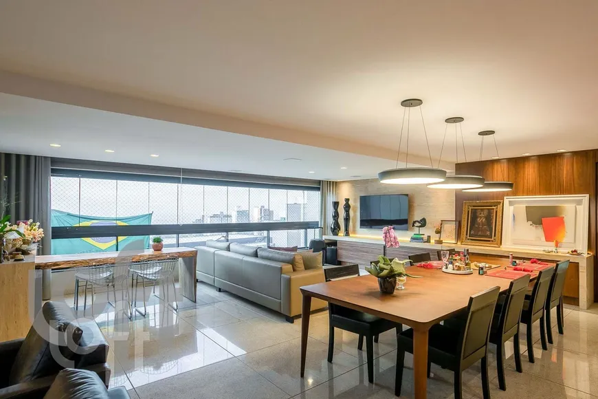 Foto 1 de Apartamento com 4 Quartos à venda, 197m² em Belvedere, Belo Horizonte