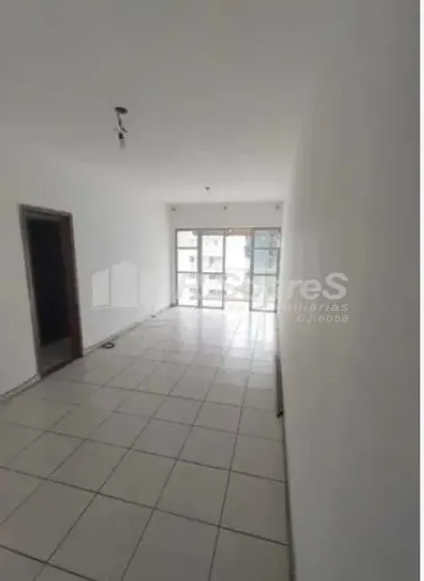 Foto 1 de Casa com 4 Quartos à venda, 1975m² em Vila Isabel, Rio de Janeiro