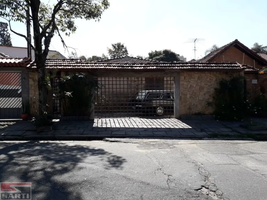 Foto 1 de Casa com 6 Quartos à venda, 240m² em Vila Irmãos Arnoni, São Paulo