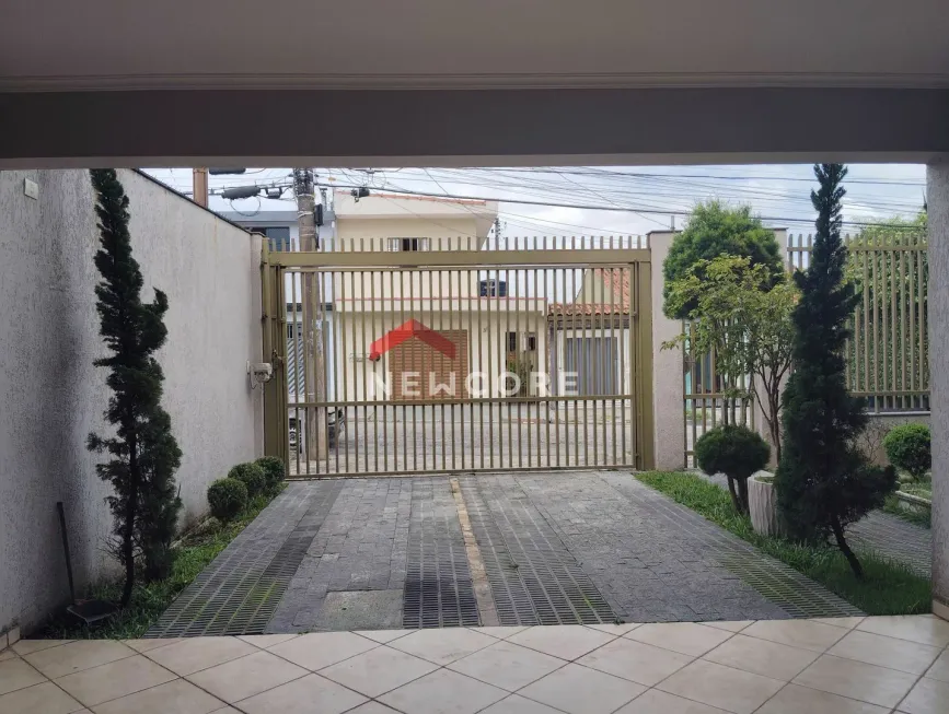 Foto 1 de Sobrado com 4 Quartos à venda, 300m² em Parque das Américas, Mauá