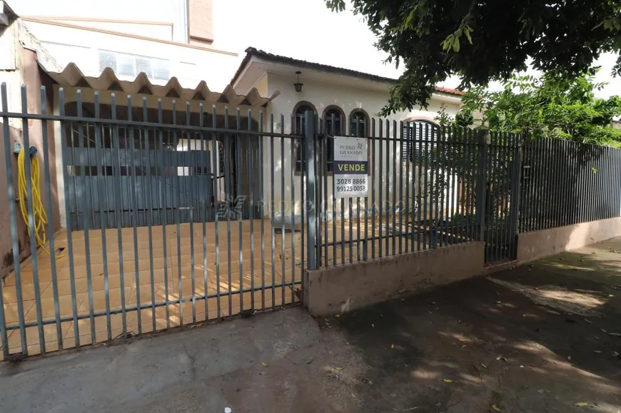 Foto 1 de Casa com 3 Quartos à venda, 131m² em Vila Santo Antonio, Maringá