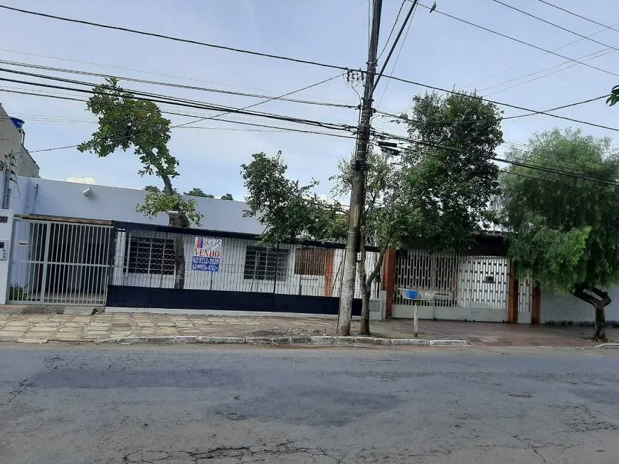 Foto 1 de Casa com 3 Quartos à venda, 200m² em Setor Sul, Goiânia