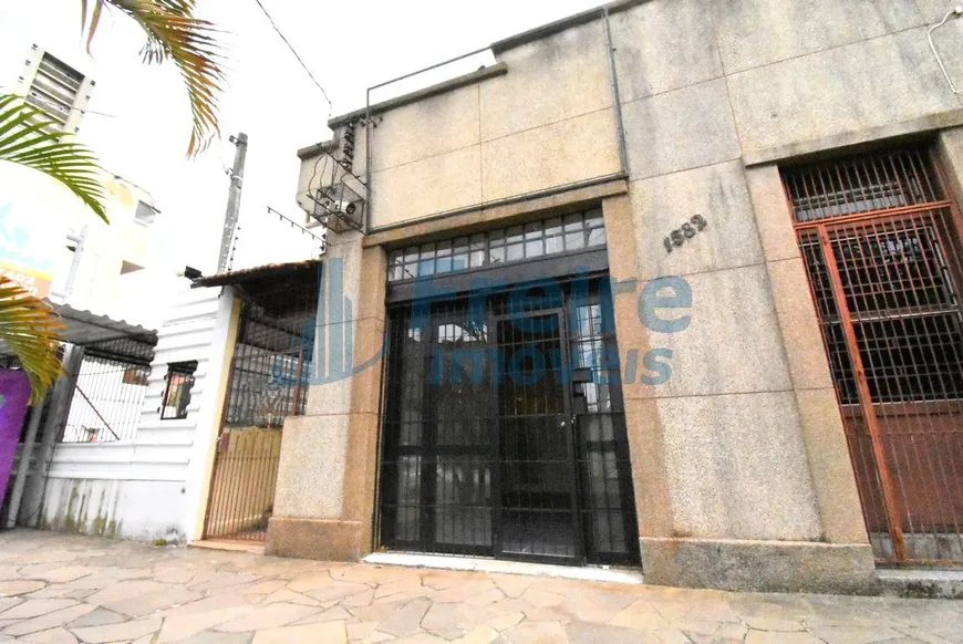 Foto 1 de Ponto Comercial para alugar, 40m² em Navegantes, Porto Alegre