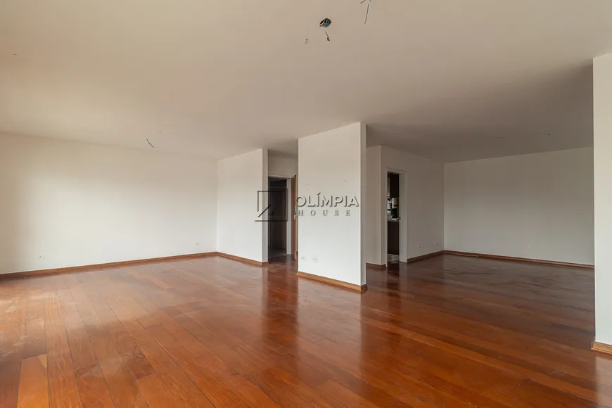 Foto 1 de Apartamento com 4 Quartos para alugar, 250m² em Perdizes, São Paulo