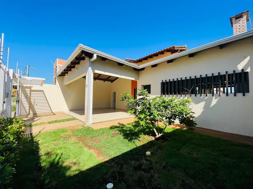 Foto 1 de Casa com 3 Quartos à venda, 200m² em Santa Marta, Cuiabá