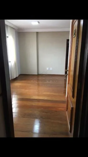 Foto 1 de Apartamento com 4 Quartos à venda, 117m² em Parque Industrial, São José do Rio Preto