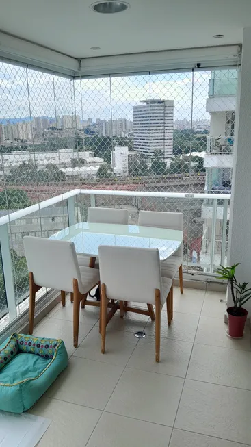 Foto 1 de Apartamento com 2 Quartos à venda, 66m² em Vila Anastácio, São Paulo