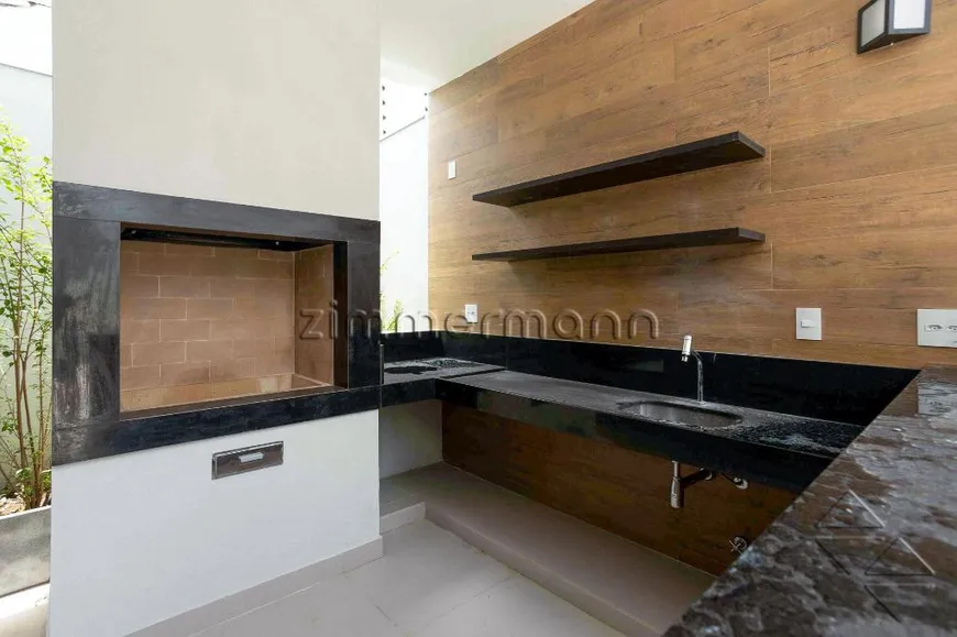 Foto 1 de Apartamento com 3 Quartos à venda, 151m² em Vila Romana, São Paulo