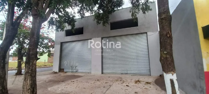 Foto 1 de Galpão/Depósito/Armazém para alugar, 200m² em Chácaras Tubalina E Quartel, Uberlândia