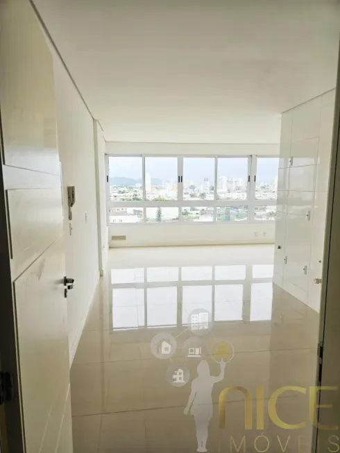 Foto 1 de Kitnet com 1 Quarto à venda, 40m² em Centro, Itajaí