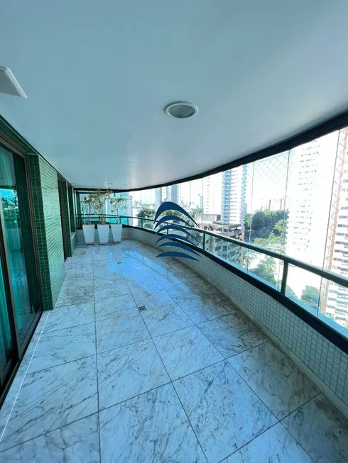Foto 1 de Apartamento com 4 Quartos à venda, 305m² em Horto Florestal, Salvador