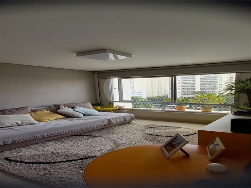 Foto 1 de Apartamento com 1 Quarto à venda, 50m² em Aclimação, São Paulo