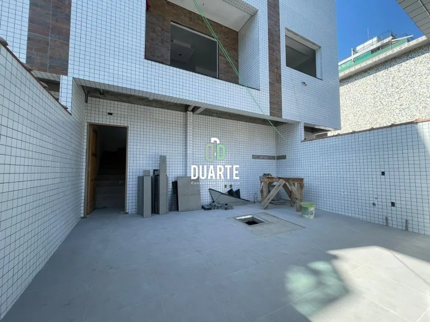Foto 1 de Casa com 3 Quartos à venda, 147m² em Campo Grande, Santos