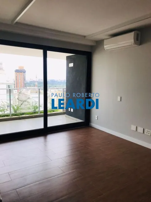 Foto 1 de Apartamento com 2 Quartos para alugar, 92m² em Cerqueira César, São Paulo