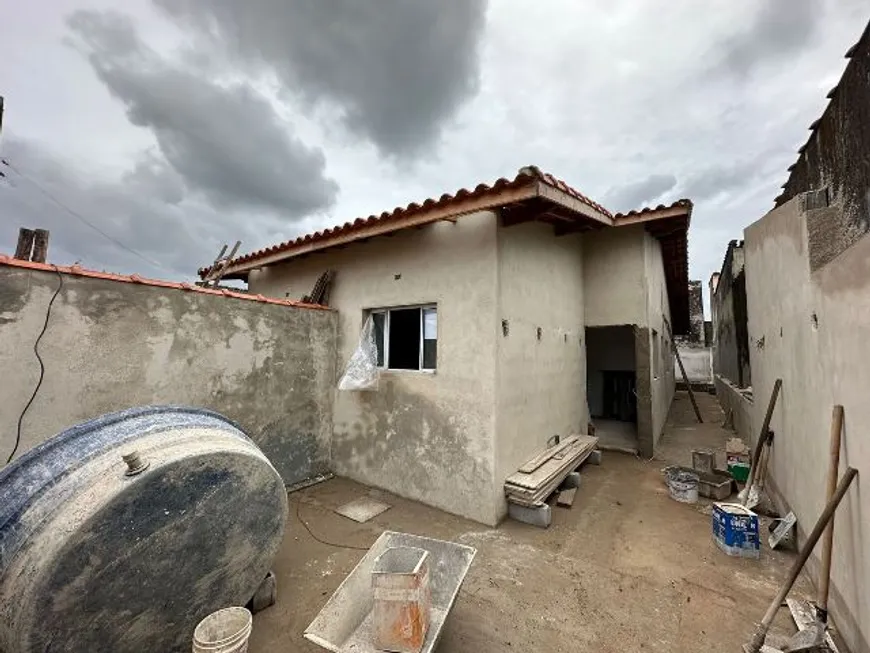 Foto 1 de Casa com 2 Quartos à venda, 66m² em Nova Itanhaém, Itanhaém