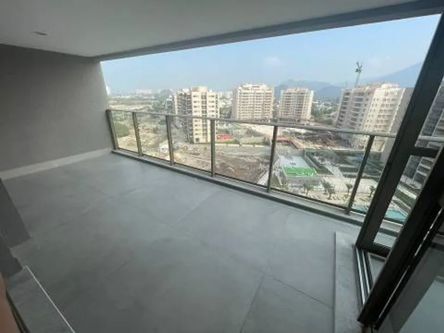 Foto 1 de Apartamento com 4 Quartos à venda, 122m² em Barra da Tijuca, Rio de Janeiro