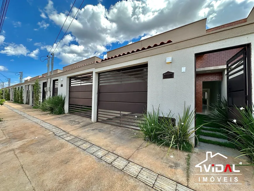 Foto 1 de Casa com 2 Quartos à venda, 85m² em Jardim do Lago, Senador Canedo