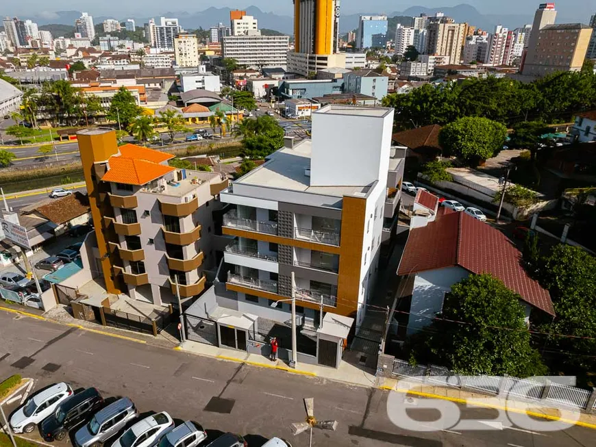 Foto 1 de Apartamento com 3 Quartos à venda, 95m² em Saguaçú, Joinville