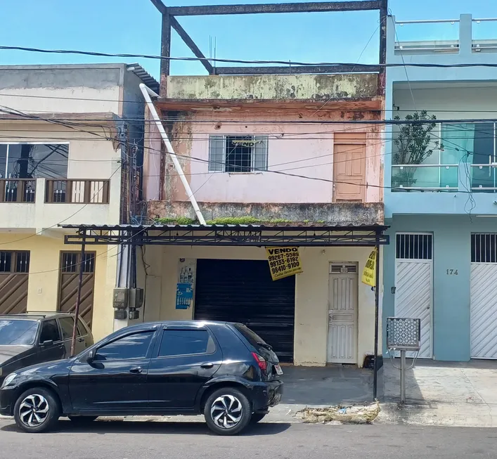 Foto 1 de Sobrado com 4 Quartos à venda, 200m² em Centro, Manaus