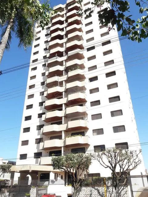 Foto 1 de Apartamento com 3 Quartos à venda, 180m² em Centro, Araraquara