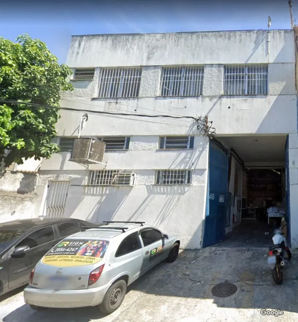 Foto 1 de Galpão/Depósito/Armazém à venda, 420m² em Ramos, Rio de Janeiro