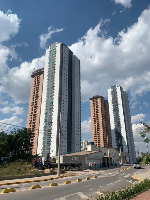 Foto 1 de Apartamento com 3 Quartos à venda, 128m² em Jardim Santa Bárbara, Embu das Artes