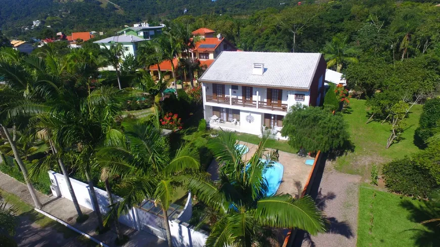 Foto 1 de Casa com 5 Quartos à venda, 474m² em Taquaras, Balneário Camboriú