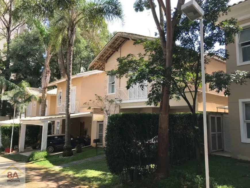 Foto 1 de Casa de Condomínio com 3 Quartos à venda, 238m² em Jardim Vitoria Regia, São Paulo