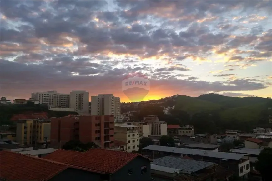 Foto 1 de Cobertura com 2 Quartos à venda, 78m² em Bandeirantes, Juiz de Fora