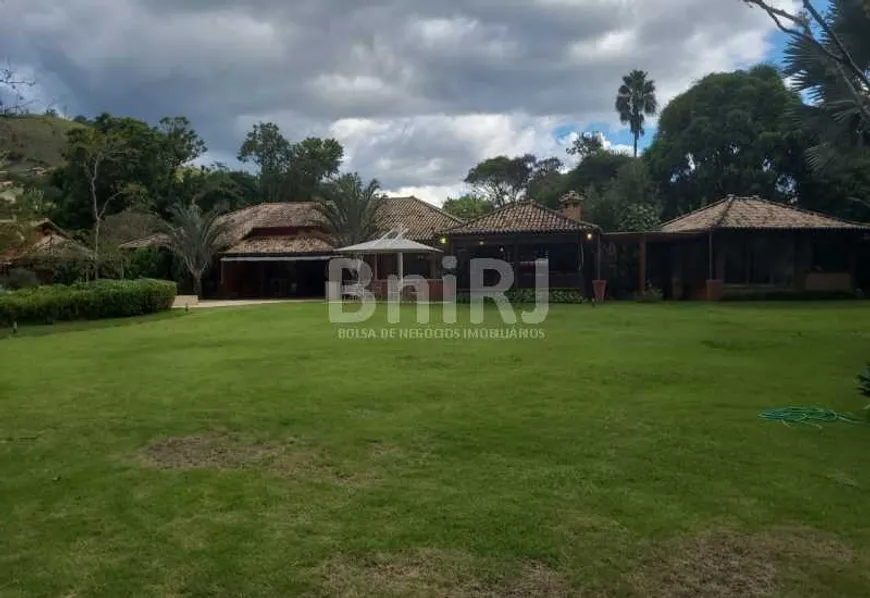 Foto 1 de Casa com 8 Quartos à venda, 1180m² em Itaipava, Petrópolis