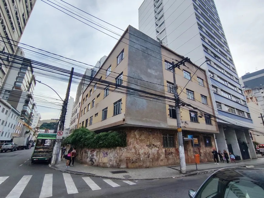 Foto 1 de Apartamento com 3 Quartos à venda, 150m² em Centro, Juiz de Fora