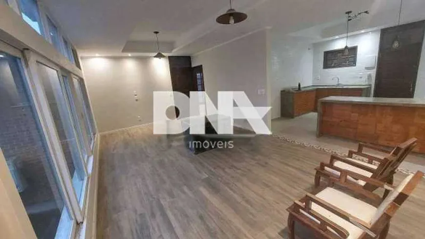Foto 1 de Casa de Condomínio com 4 Quartos à venda, 182m² em Humaitá, Rio de Janeiro
