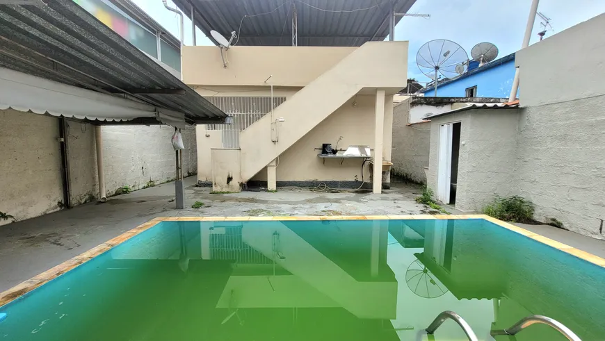 Foto 1 de Casa com 2 Quartos à venda, 300m² em Santa Luzia, Juiz de Fora