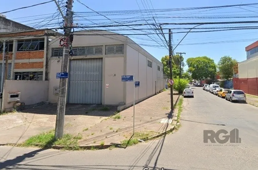 Foto 1 de Galpão/Depósito/Armazém à venda, 1m² em Navegantes, Porto Alegre