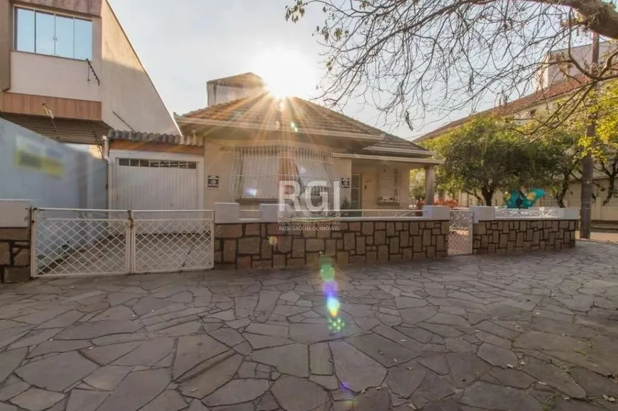 Foto 1 de Lote/Terreno à venda, 1m² em São João, Porto Alegre